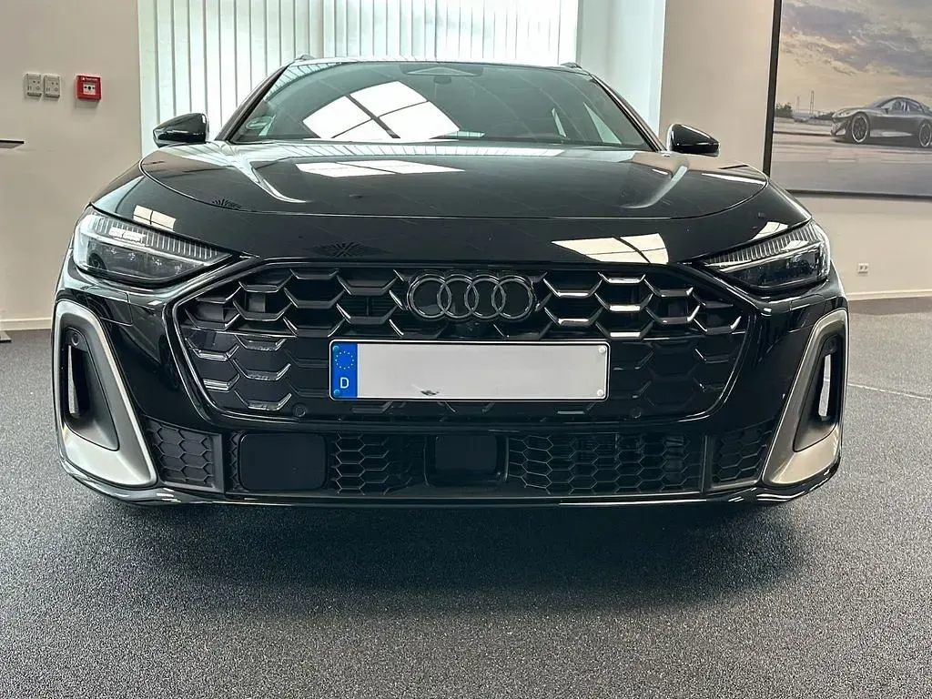 Gebraucht Audi A5 Edition .1 204 PS (150 kW) 2024 Schwarz Kombi
