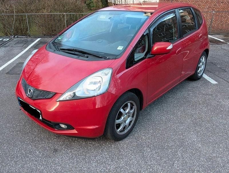 Gebraucht Honda Jazz 99 PS (72 kW) 2009 Rot Kleinwagen