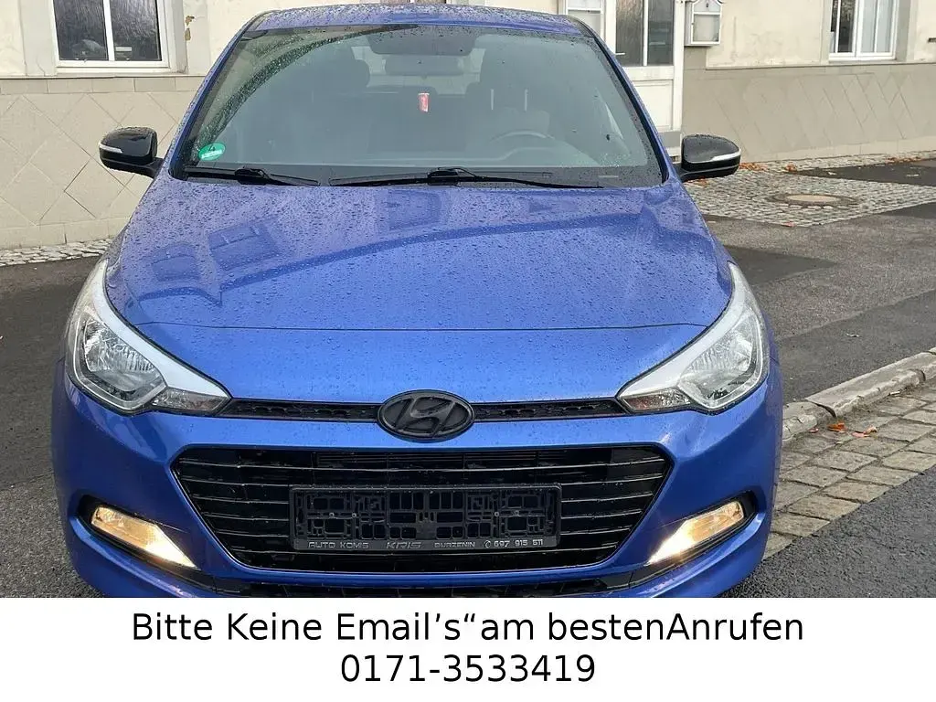 Gebraucht Hyundai i20 Passion 84 PS (61 kW) 2018 Blau Limousine