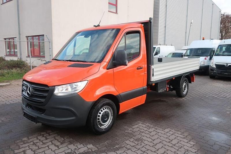 Gebraucht Mercedes Sprinter 114 PS (83 kW) 2019 Orange Van