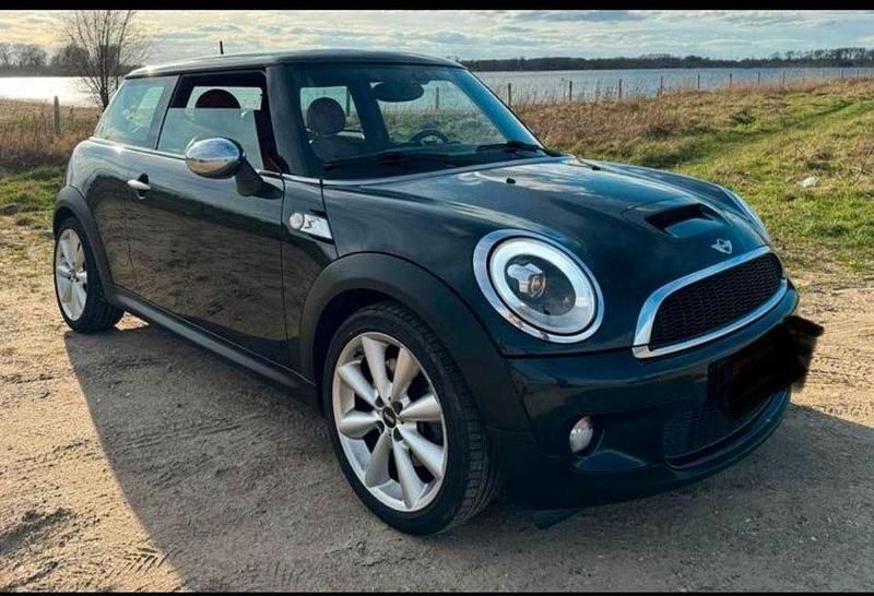 Schwarz Gebraucht 2007 Mini Cooper S Kleinwagen | 5.250 € (Etwas zu teuer) - Bild 1/4