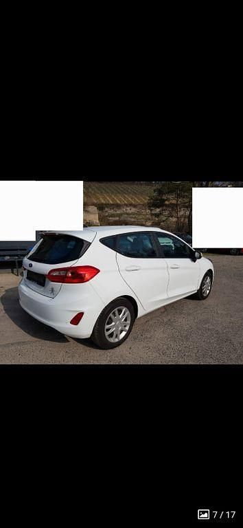 Gebraucht Ford Fiesta Trend 86 PS (63 kW) 2018 Weiß Kleinwagen