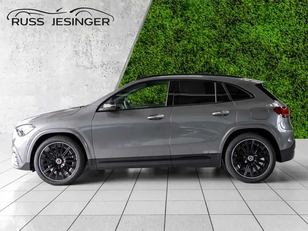 Gebraucht Mercedes GLA180 AMG 136 PS (100 kW) 2025 Grau SUV