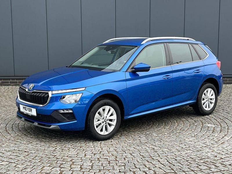 Neu Skoda Kamiq Selection 116 PS (85 kW) 2025 Race blau metallic SUV