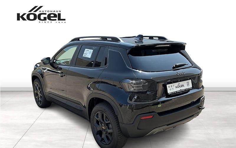 Neu Jeep Avenger North 146 PS (107 kW) 2025 Schwarz SUV