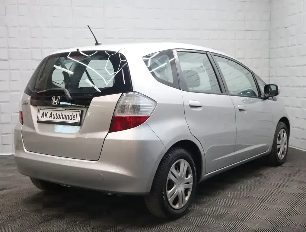 Gebraucht Honda Jazz Comfort 99 PS (72 kW) 2008 Silber Kleinwagen