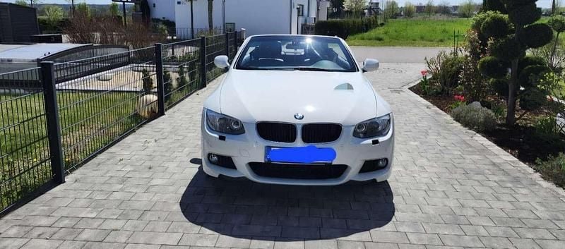 Gebraucht BMW 320 Cabriolet 184 PS (135 kW) 2012 Weiß Cabrio