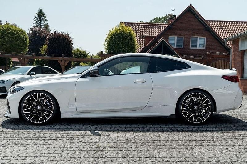 Używany BMW 430 M Performance 258 KM (189 kW) 2024 Biały Coupe