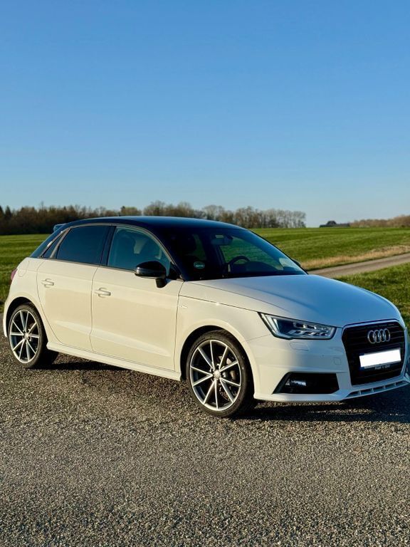 Weiß Gebraucht 2016 Audi A1 Sportback Admired Kleinwagen | 11.800 € (Guter Preis) - Bild 1/4