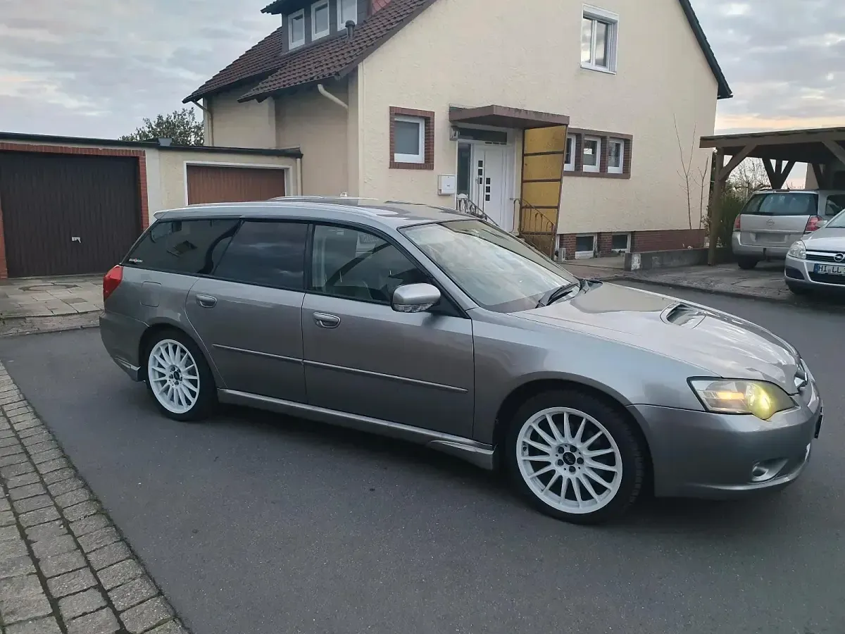 Gebraucht Subaru Legacy GT 280 PS (205 kW) 2004 Silber Kombi