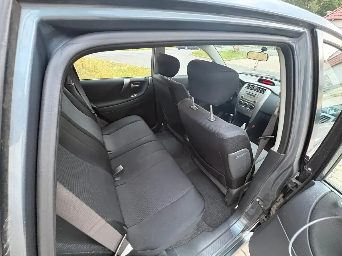Gebraucht Suzuki Liana 100 PS (73 kW) 2005 Grün Kombi