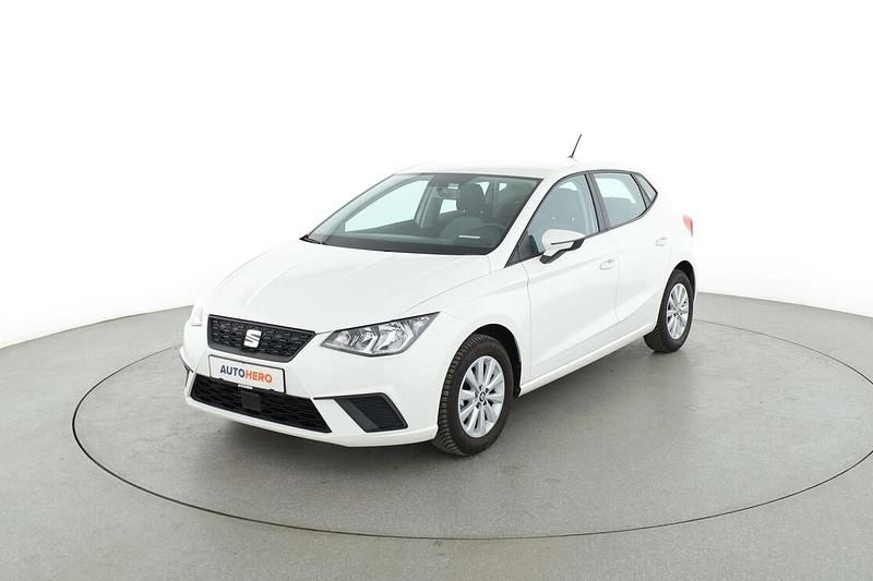 Weiß Gebraucht 2021 Seat Ibiza Style Limousine | 14.140 € (Guter Preis) - Bild 1/3