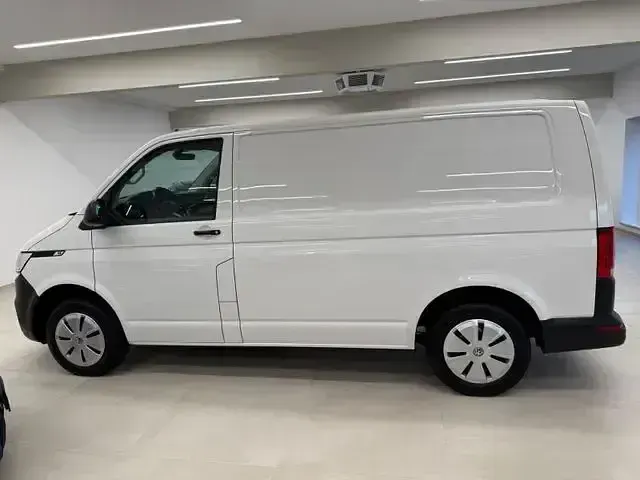 Second-hand VW Transporter 150 CP (110 kW) 2021 Alb Van