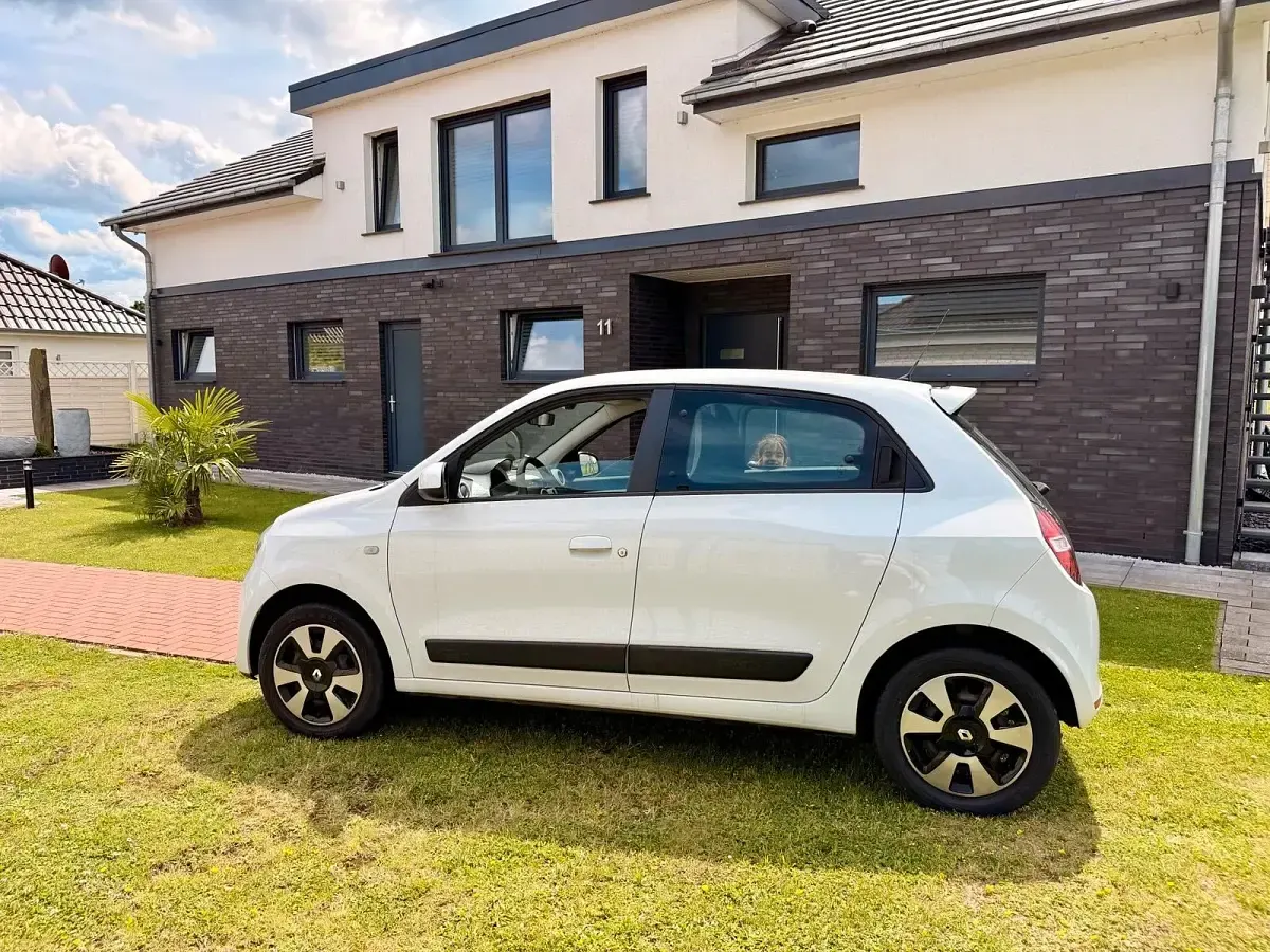 Gebraucht Renault Twingo 70 PS (51 kW) 2016 Weiß Kleinwagen