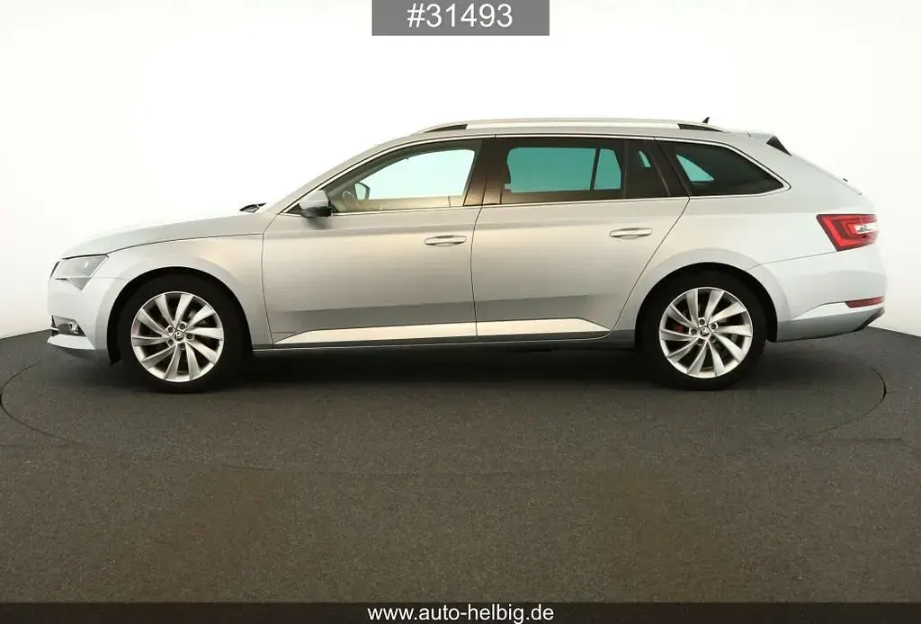 Gebraucht Skoda Superb Style 150 PS (110 kW) 2018 Silber Kombi