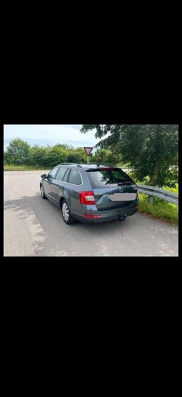 Gebraucht Skoda Octavia Style 150 PS (110 kW) 2016 Kleinwagen
