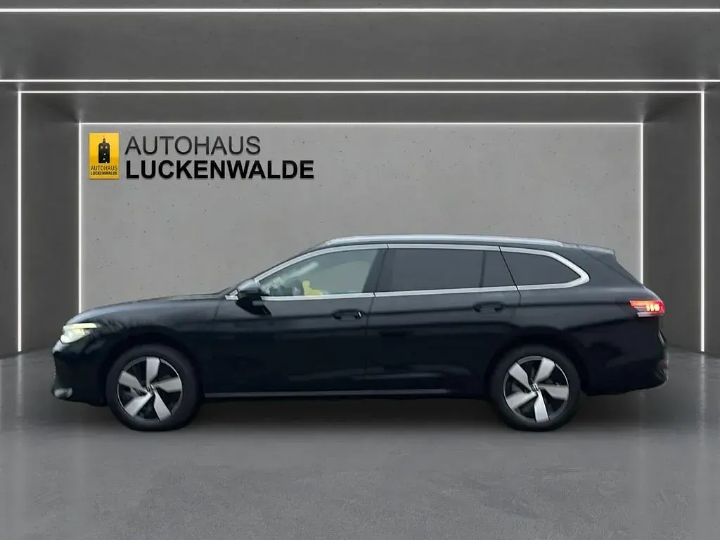 Gebraucht VW Passat Business 150 PS (110 kW) 2026 Schwarz Kombi