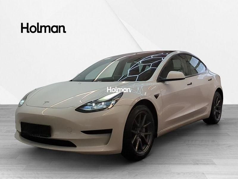 Weiß Gebraucht 2021 Tesla Model 3 Standard Range Plus Limousine | 23.204 € (Guter Preis) - Bild 1/4