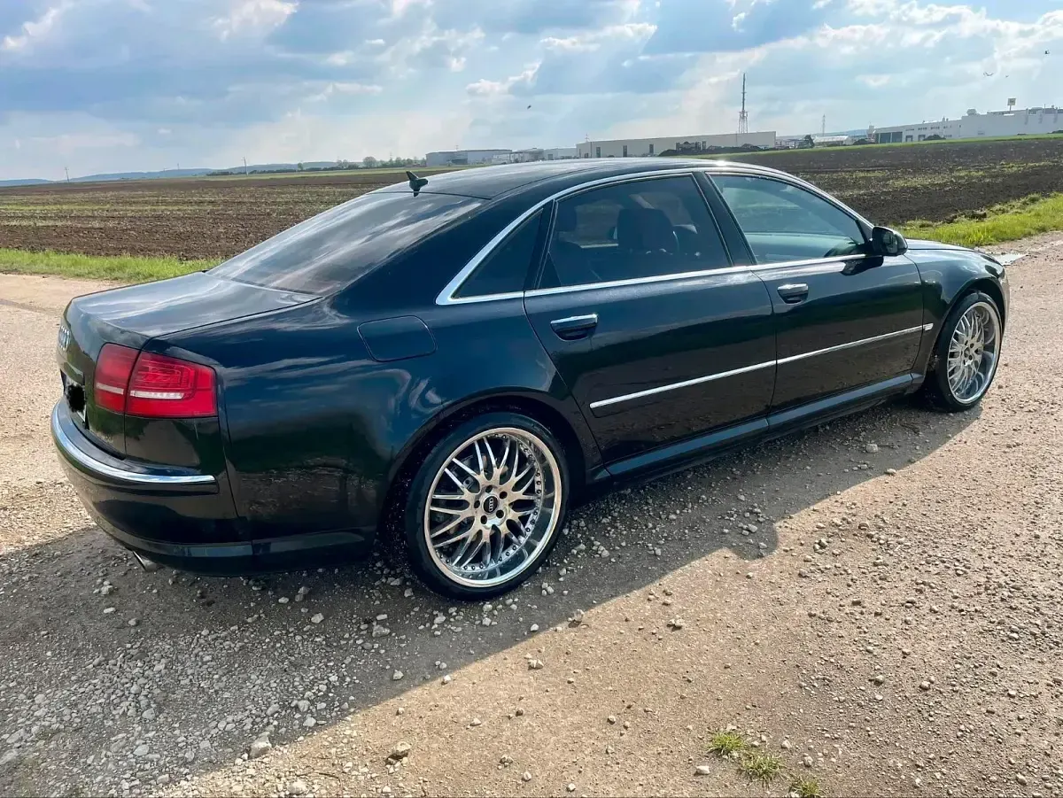 Gebraucht Audi A8L Advanced 335 PS (246 kW) 2006 Schwarz Limousine