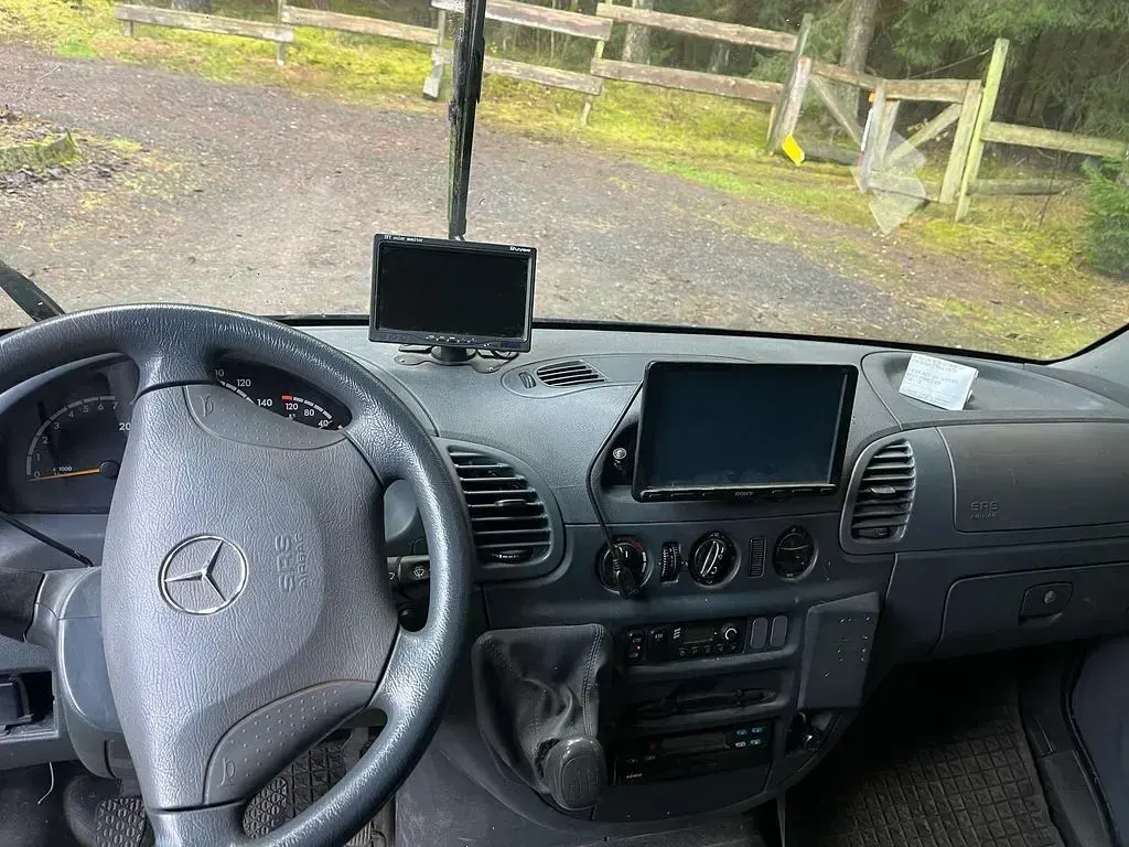 Gebraucht Mercedes 416 156 PS (114 kW) 2005 Grau Van