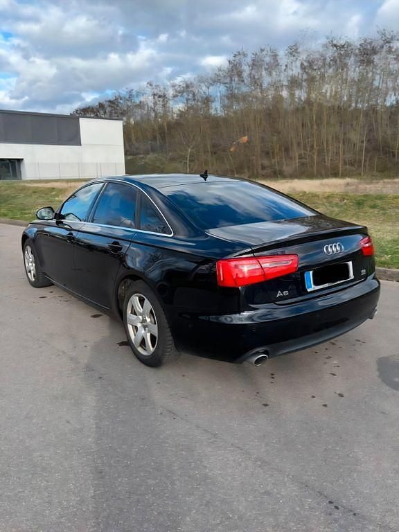 Second-hand Audi A6 Ambiente 245 CP (180 kW) 2012 Negru Berlinǎ