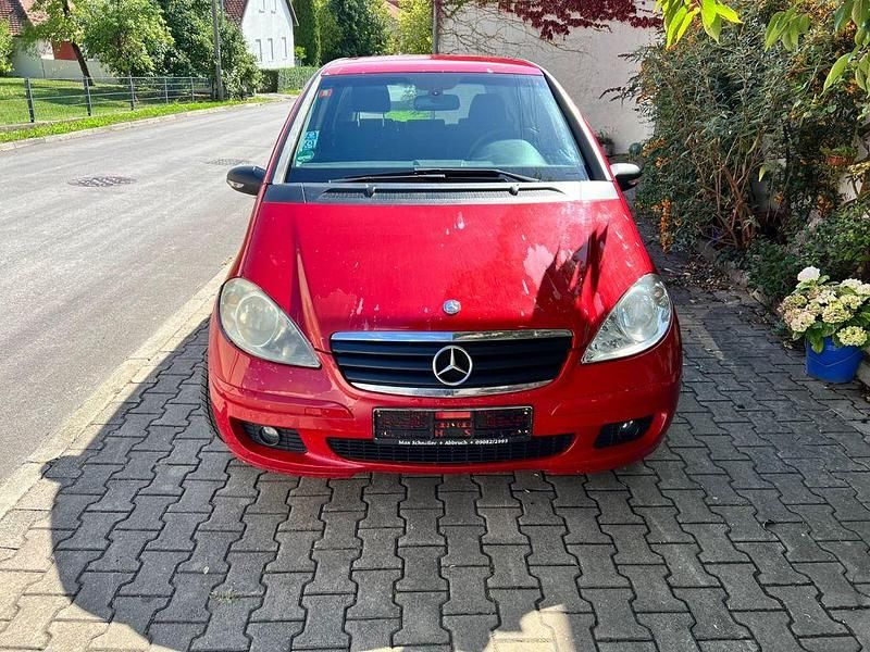 Rot Gebraucht 2008 Mercedes A180 Avantgarde Van / Kleinbus | 1.800 € - Bild 1/4