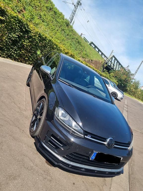 Schwarz Gebraucht 2015 VW Golf VII R Limousine | 19.900 € (Etwas zu teuer) - Bild 1/4