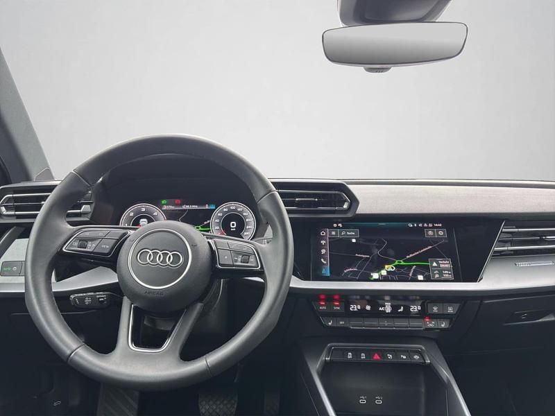 Używany Audi A3 Advanced Plus 150 KM (110 kW) 2025 Szary Sedan/Limuzyna