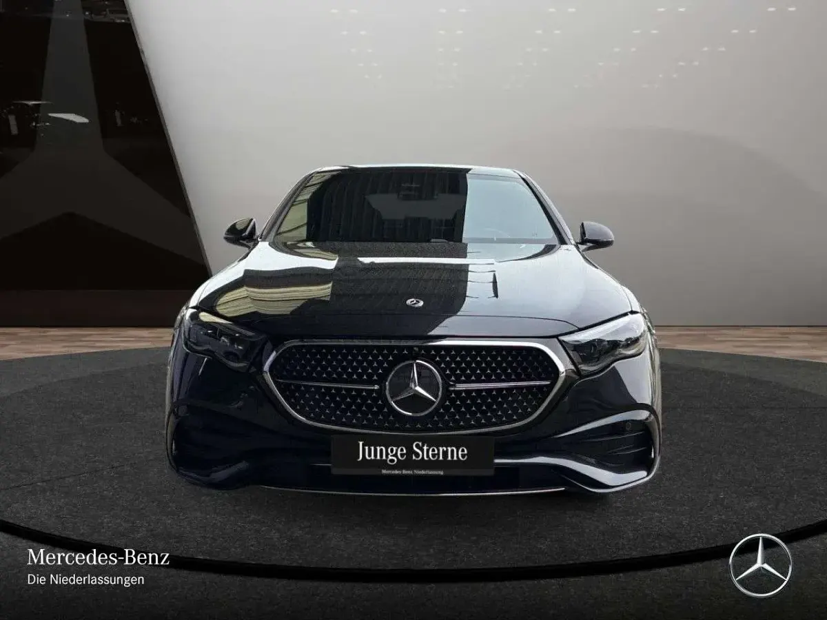 Gebraucht Mercedes E200 AMG 204 PS (150 kW) 2025 Grau Limousine