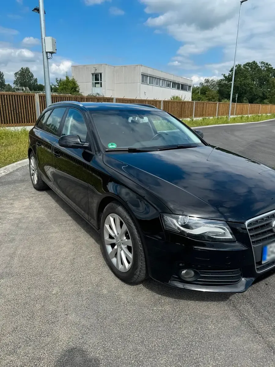 Gebraucht Audi A4 143 PS (105 kW) 2011 Schwarz Kombi