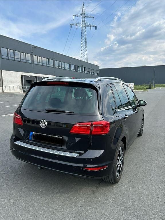Gebraucht VW Golf Sportsvan LOUNGE 110 PS (80 kW) 2015 Schwarz Van / Kleinbus