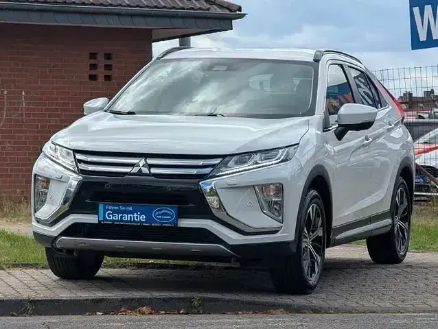 Gebraucht Mitsubishi Eclipse Cross Edition 163 PS (119 kW) 2018 Weiß SUV