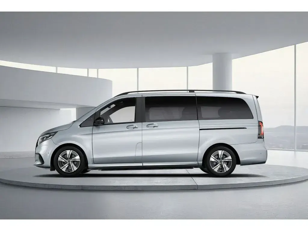 Gebraucht Mercedes EQV300 150 kW (204 PS) 2025 Silber Van / Kleinbus