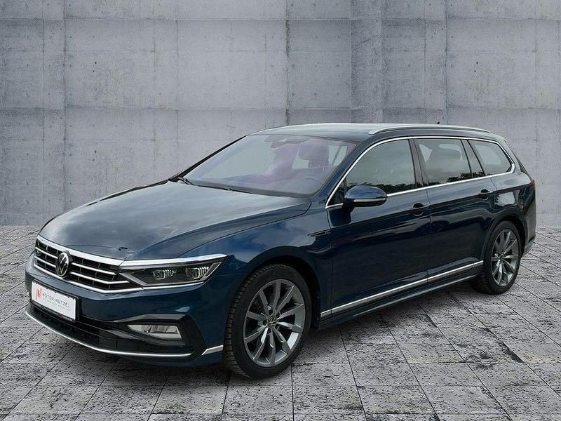 Gebraucht VW Passat Elegance 200 PS (147 kW) 2023 Aquamarinblau metallic Kombi