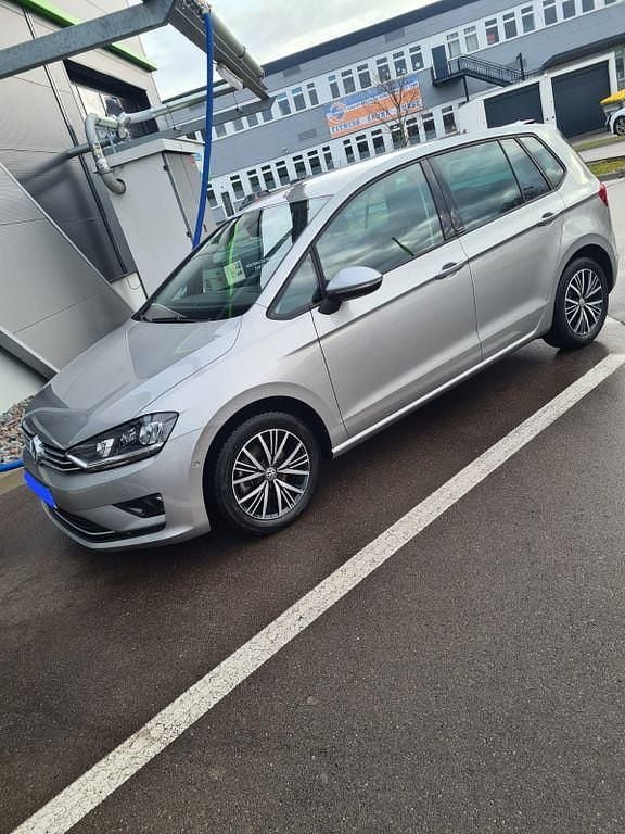 Grau Gebraucht 2016 VW Golf Sportsvan Allstar Van / Kleinbus | 16.500 € (Fairer Preis) - Bild 1/4