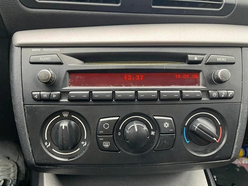 Gebraucht BMW 118 143 PS (105 kW) 2006 Silber Kleinwagen