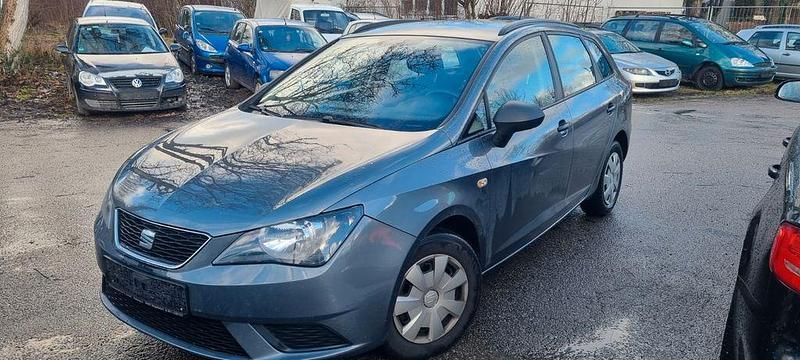 Grau Gebraucht 2015 Seat Ibiza Reference Limousine | 2.899 € (Etwas zu teuer) - Bild 1/4