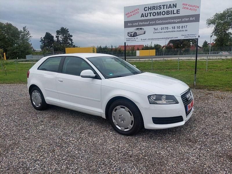 Weiß Gebraucht 2009 Audi A3 Limousine | 1.790 € - Bild 1/4