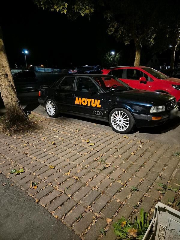 Second-hand Audi 80 150 CP (110 kW) 1993 Albastru Berlinǎ