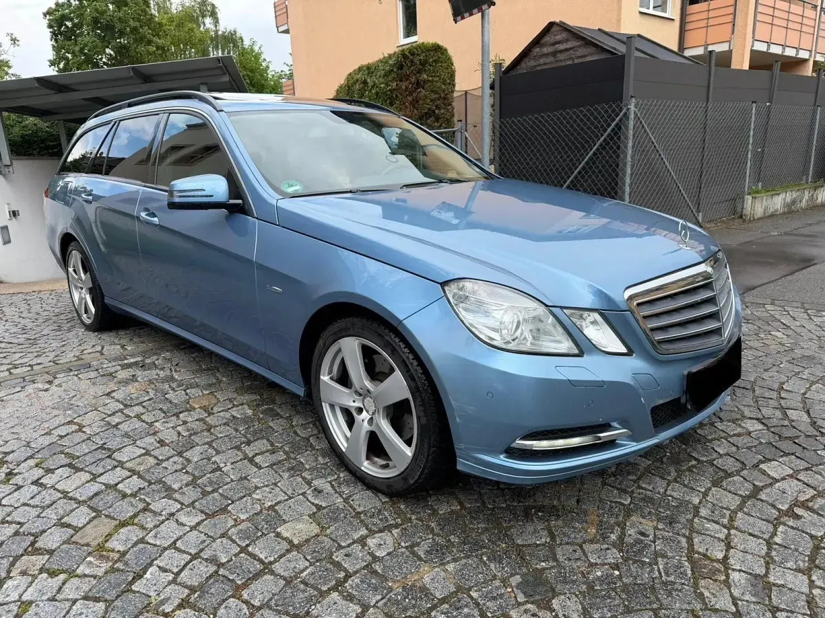 Occasion Mercedes E200 136 ch (100 kW) 2011 Bleue Break