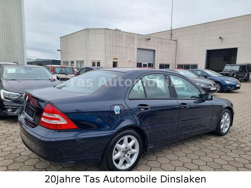 Gebraucht Mercedes C180 Classic 143 PS (105 kW) 2004 Blau Limousine