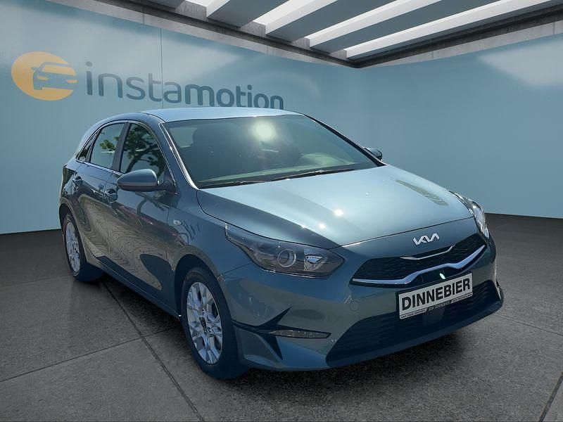 Gebraucht Kia Ceed Vision 160 PS (117 kW) 2023 Grau Kleinwagen