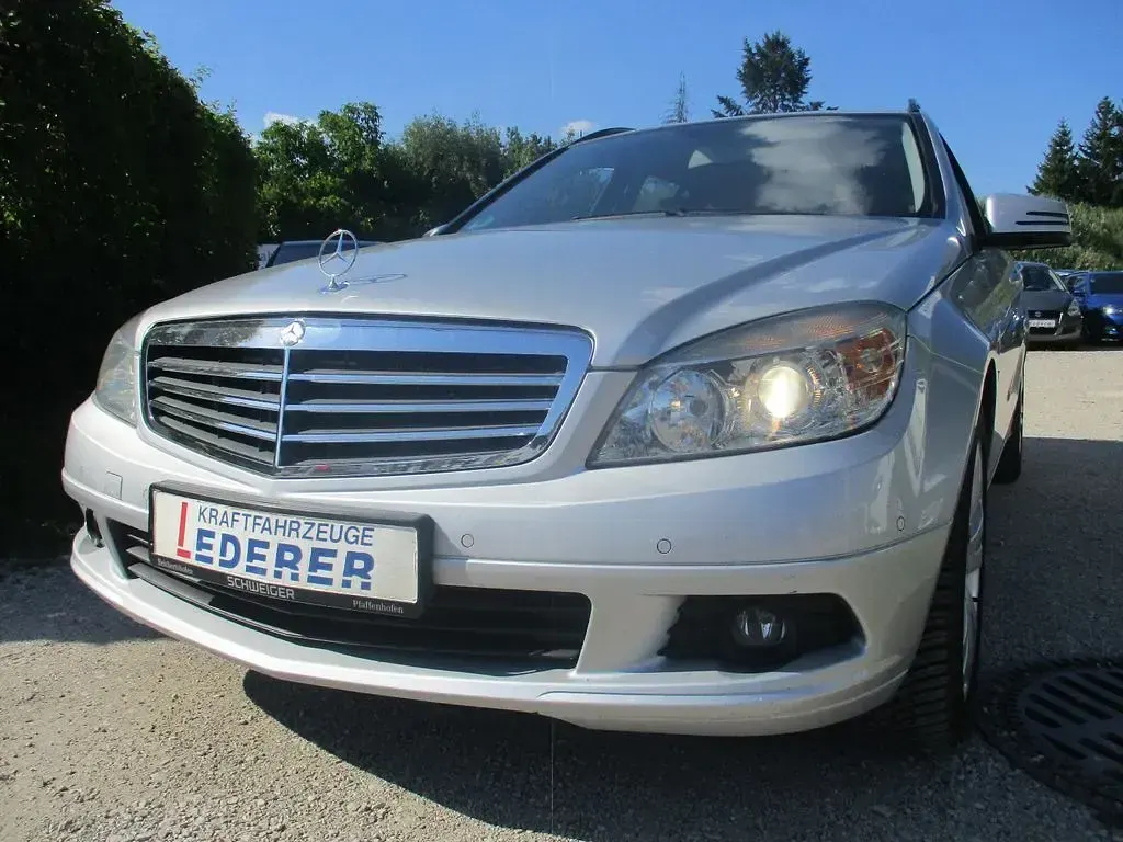 Gebraucht Mercedes C180 156 PS (114 kW) 2010 Silber Kombi