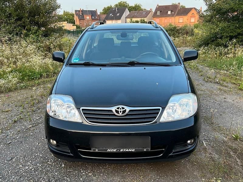 Schwarz Gebraucht 2005 Toyota Corolla Kombi | 4.350 € (Etwas zu teuer) - Bild 1/4