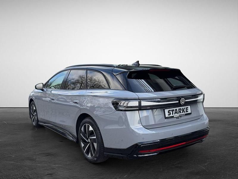 Neu VW ID.7 Pro 210 kW (286 PS) 2026 Grau (mondsteingrau) Kombi