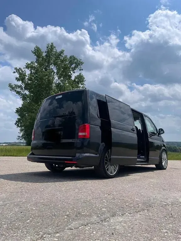 Gebraucht VW Multivan 179 PS (131 kW) 2015 Schwarz Van / Kleinbus