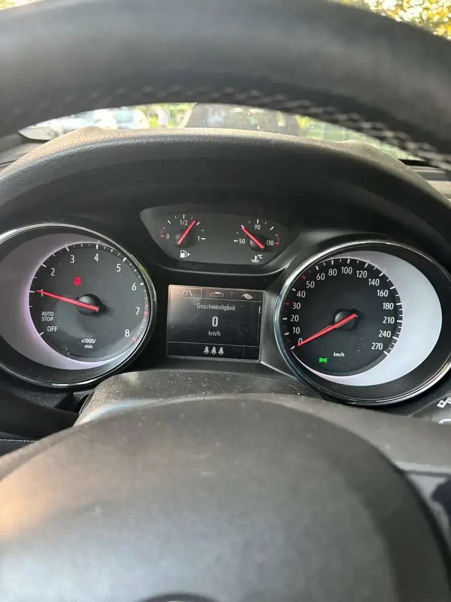 Gebraucht Opel Astra Innovation 115 PS (84 kW) 2019 Schwarz Kombi