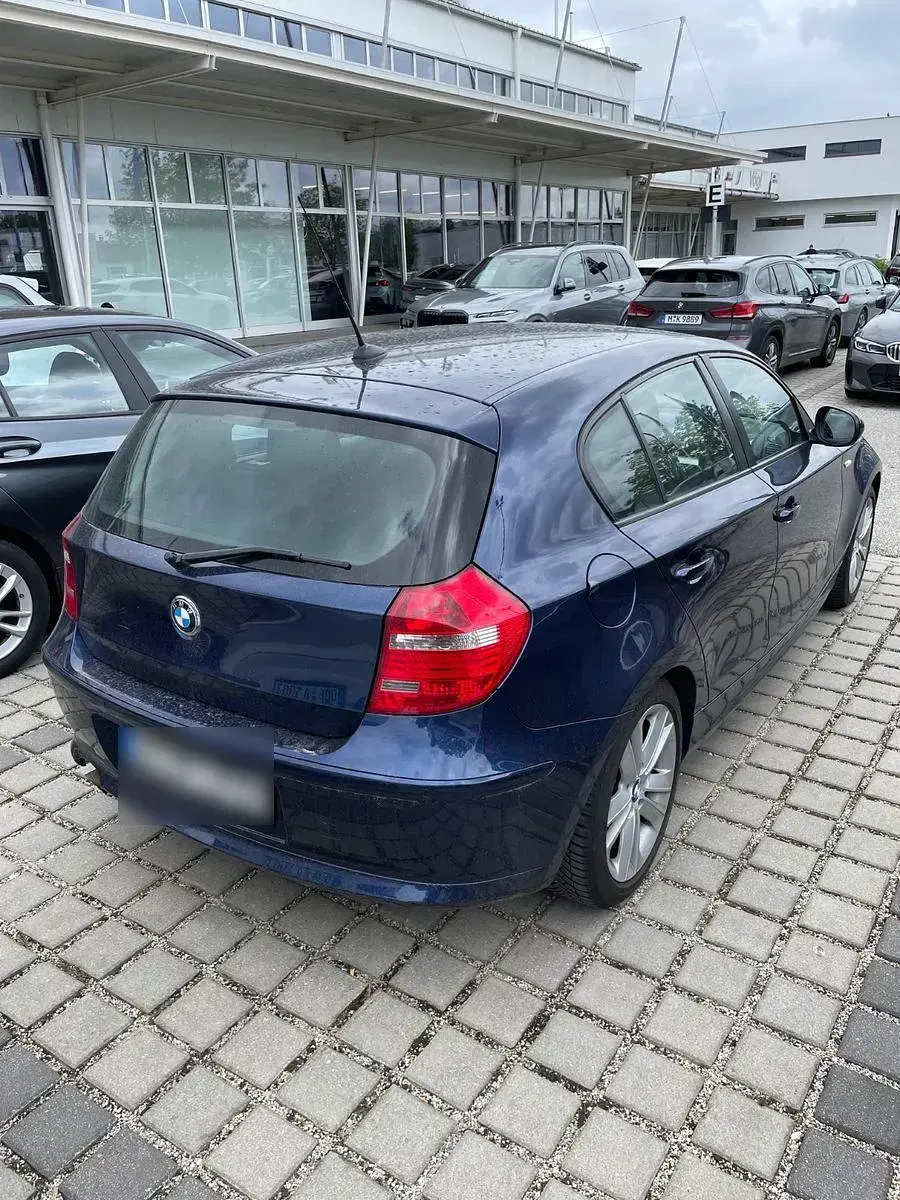 Używany BMW 116 122 KM (89 kW) 2010 Niebieski Hatchback