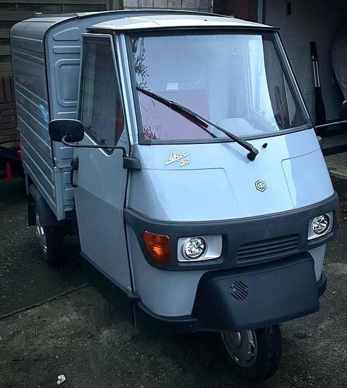 Grau Gebraucht 2022 Piaggio APE | 5.000 € - Bild 1/4
