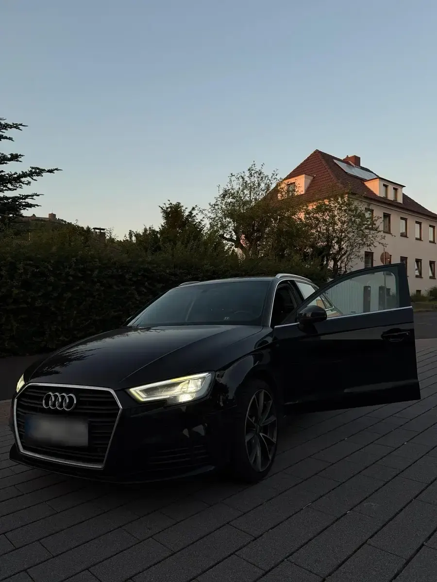 Gebraucht Audi A3 Sportback 150 PS (110 kW) 2016 Schwarz Kleinwagen